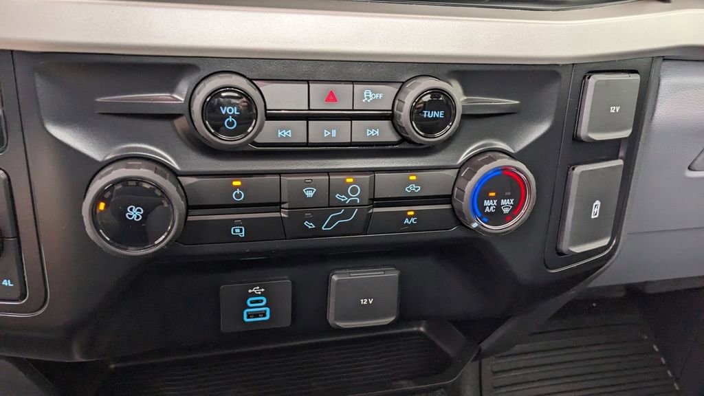 New 2026 Ford F250 XL w/ F-250 >10K GVWR Package image 25