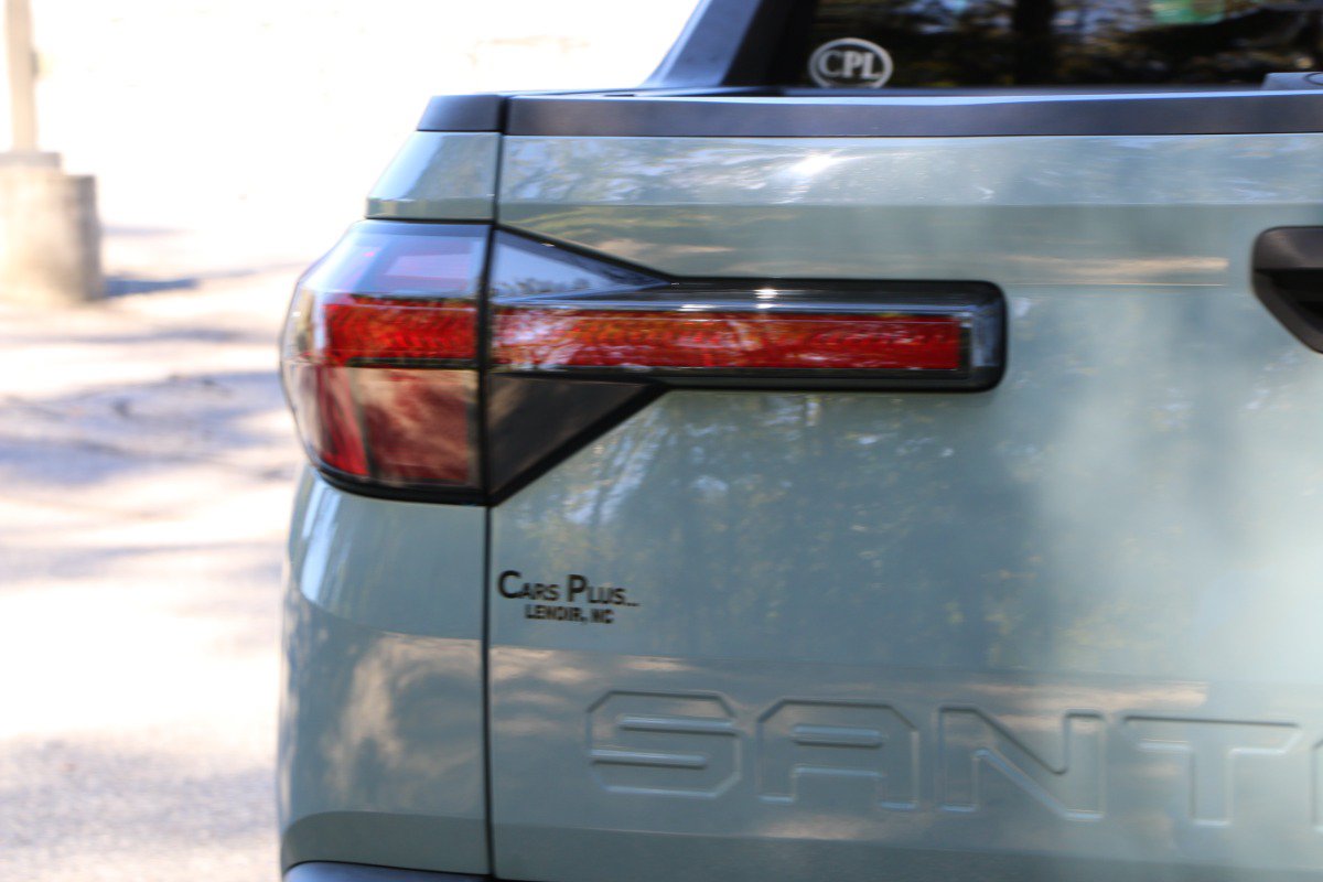 Used 2023 Hyundai Santa Cruz SEL Premium AWD/4WD image 5