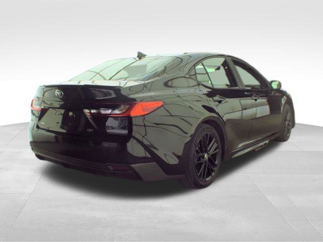 Used 2026 Toyota Camry SE FWD image 6