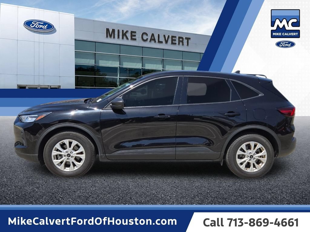 Used 2025 Ford Escape Active w/ Tech Pack #1 FWD image 2
