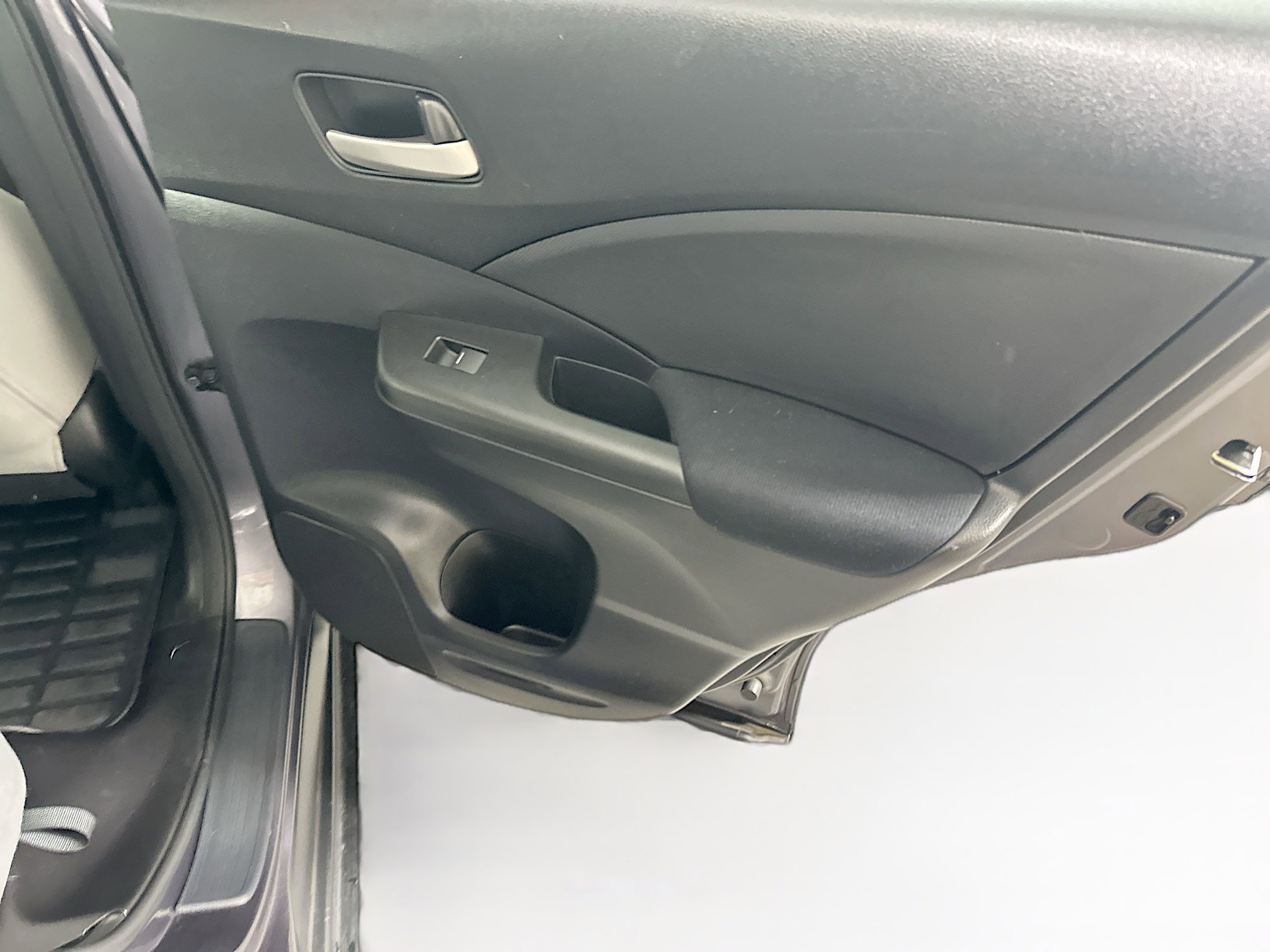 Used 2015 Honda CR-V LX image 28