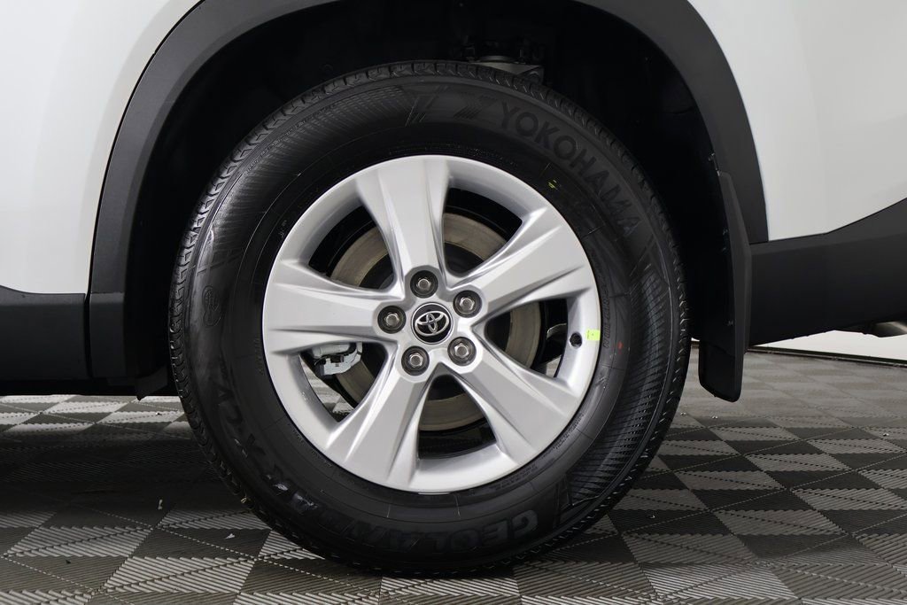 New 2026 Toyota Grand Highlander LE image 11