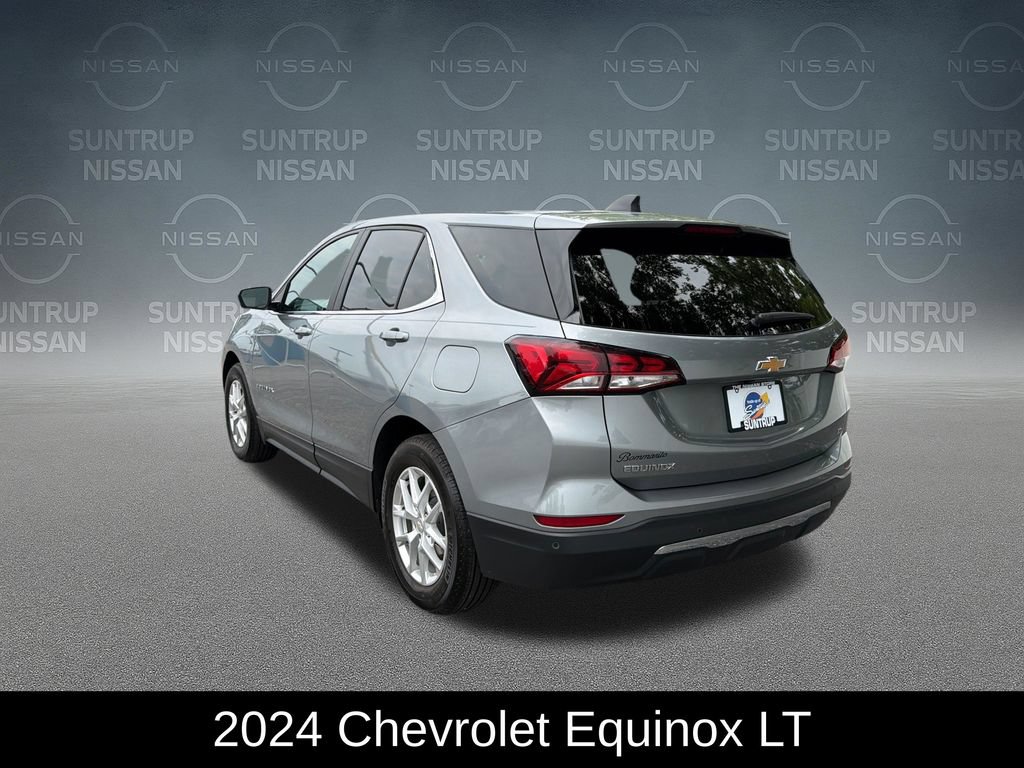Used 2024 Chevrolet Equinox LT FWD image 3