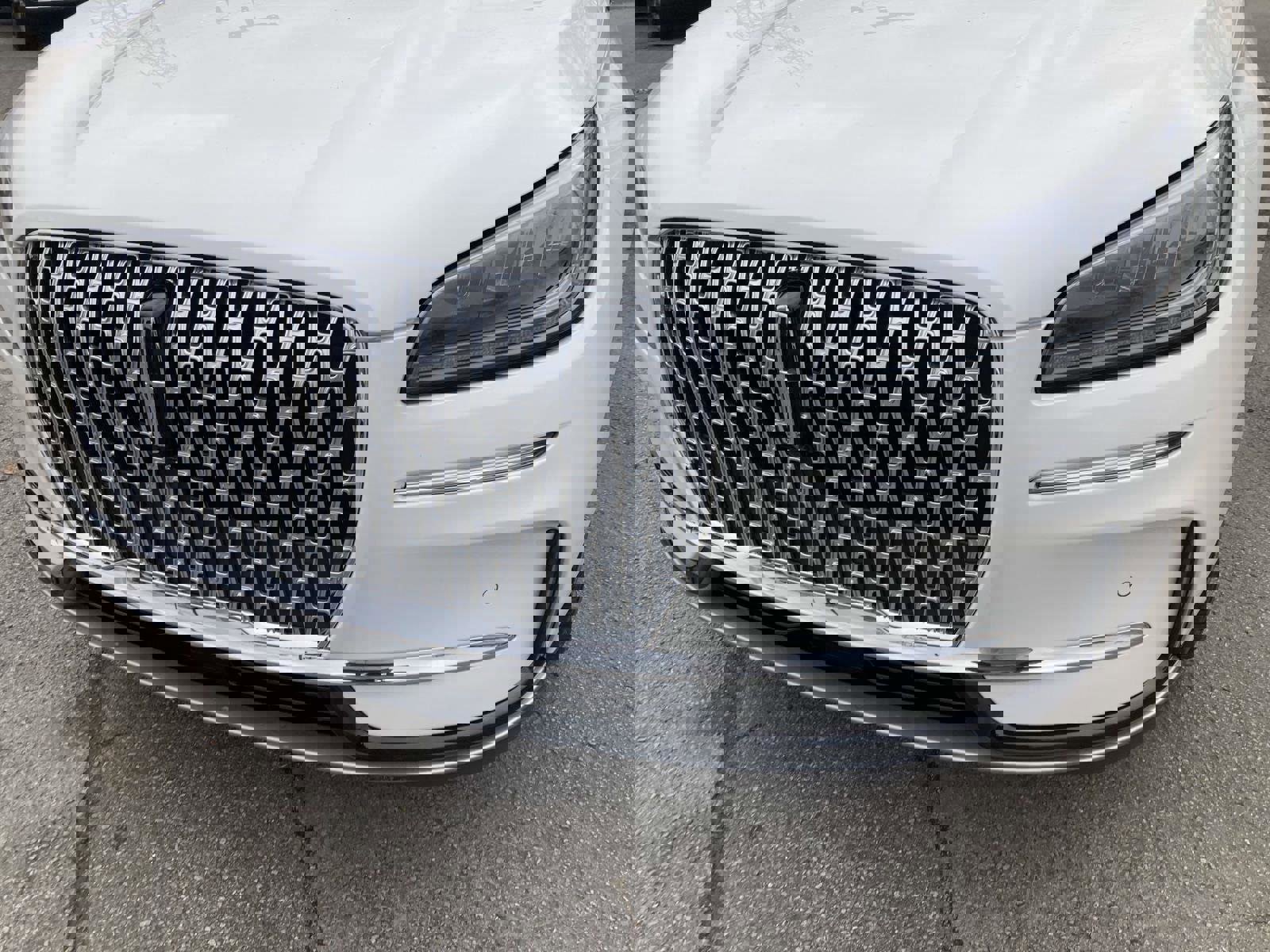 New 2025 Lincoln Corsair FWD w/ Equipment Group 101A image 10