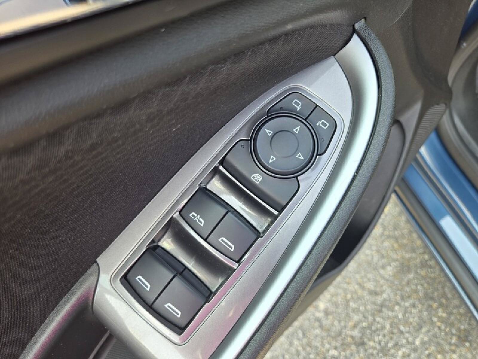 Used 2025 Chevrolet Malibu LT FWD image 19