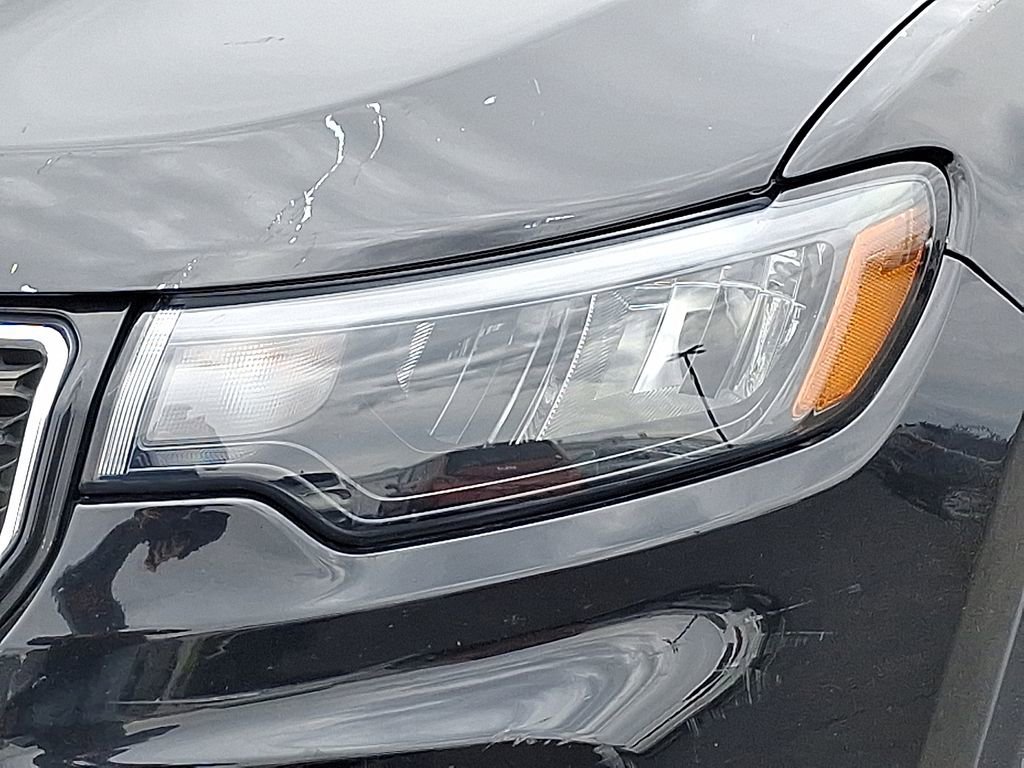 Used 2023 Jeep Compass Limited w/ Sun and Sound Group image 9