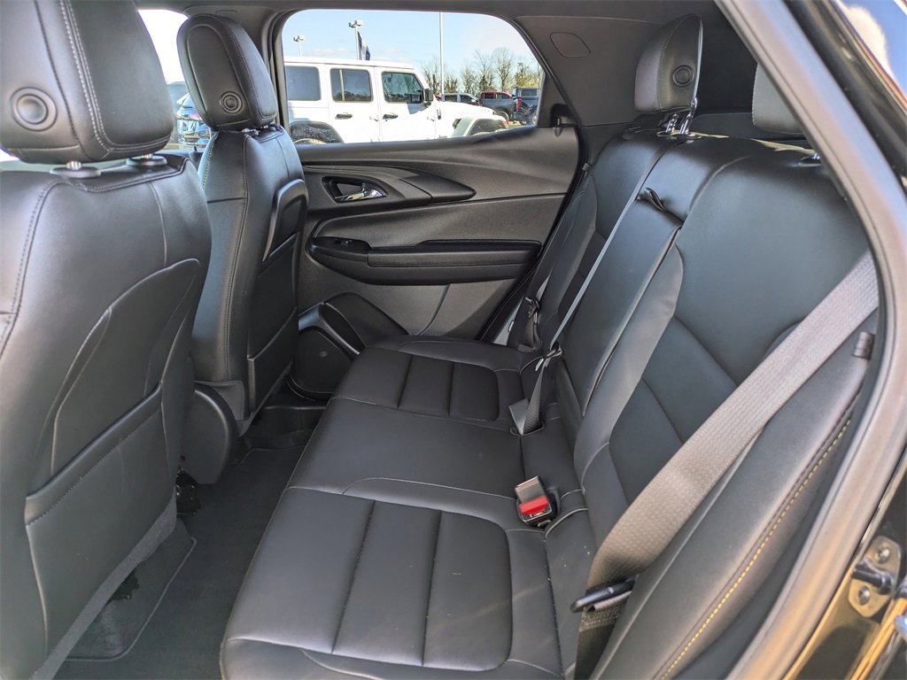 Used 2025 Chevrolet TrailBlazer ACTIV w/ Convenience Package image 13
