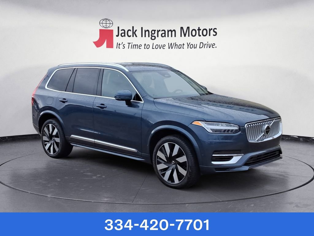New 2025 Volvo XC90 T8 Ultra w/ Protection Package Premier image 7