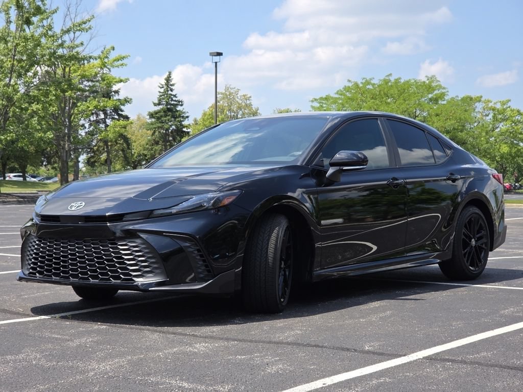 Used 2026 Toyota Camry SE w/ Convenience Package FWD image 19