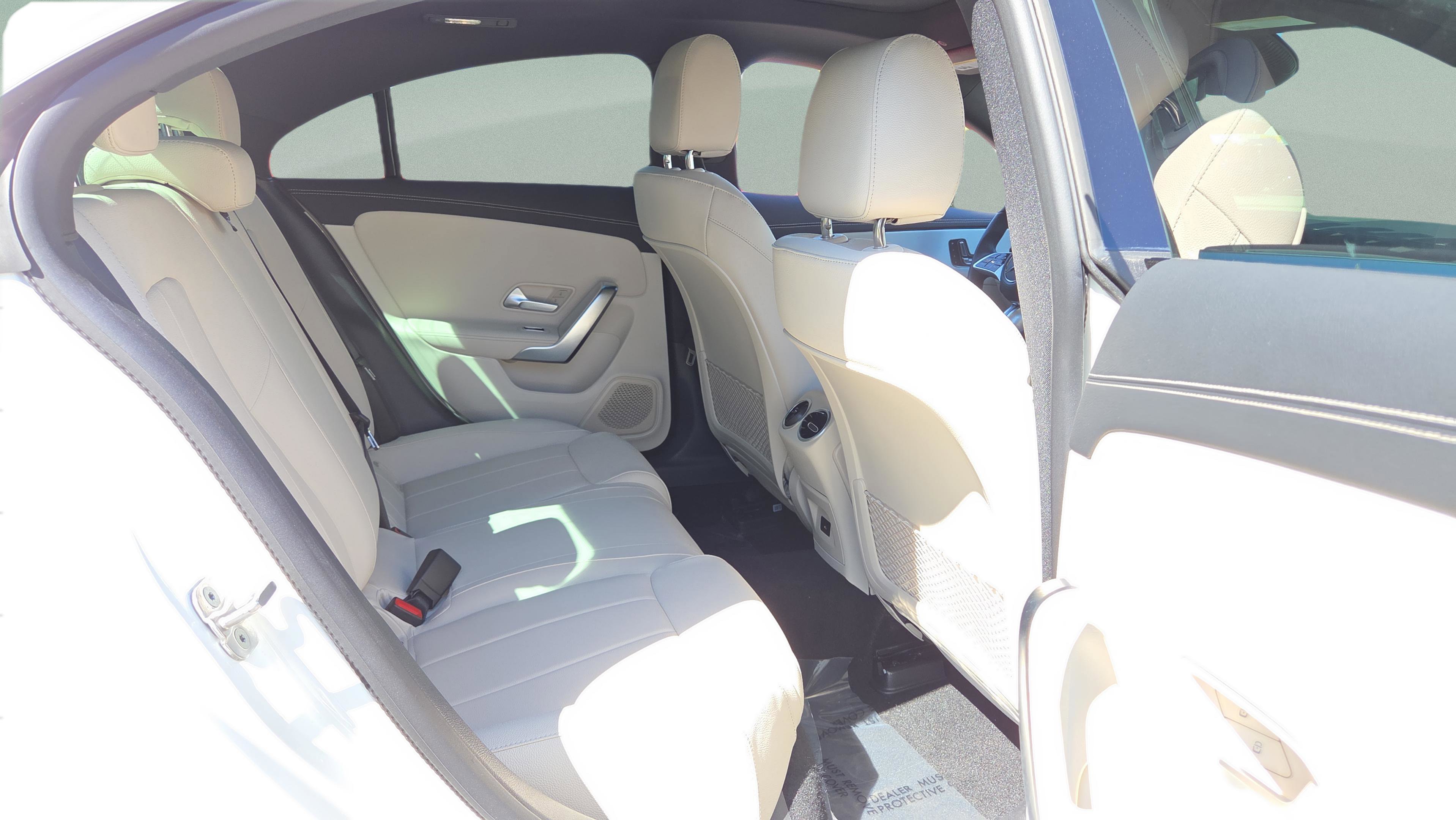 Used 2025 Mercedes-Benz CLA 250 image 31