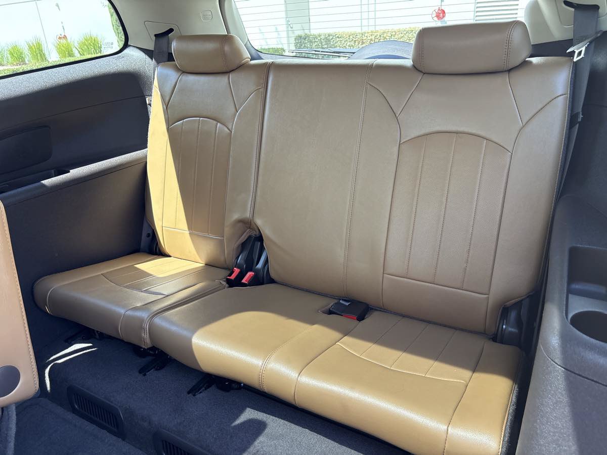 Used 2013 Buick Enclave Premium FWD image 15