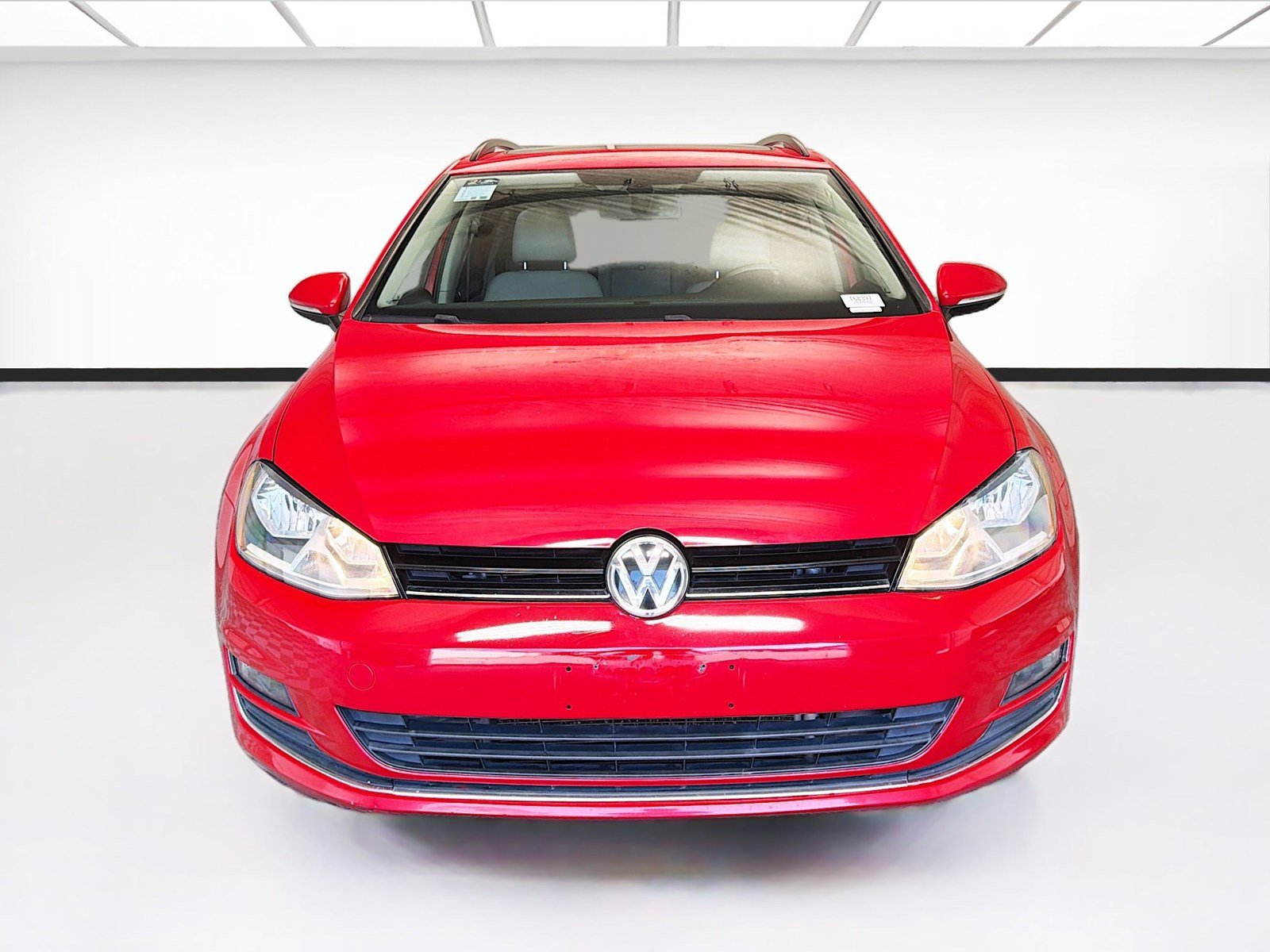 Used 2017 Volkswagen Golf SE FWD image 2