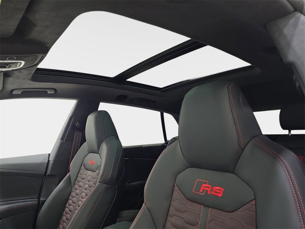 New 2026 Audi RS Q8 performance image 30