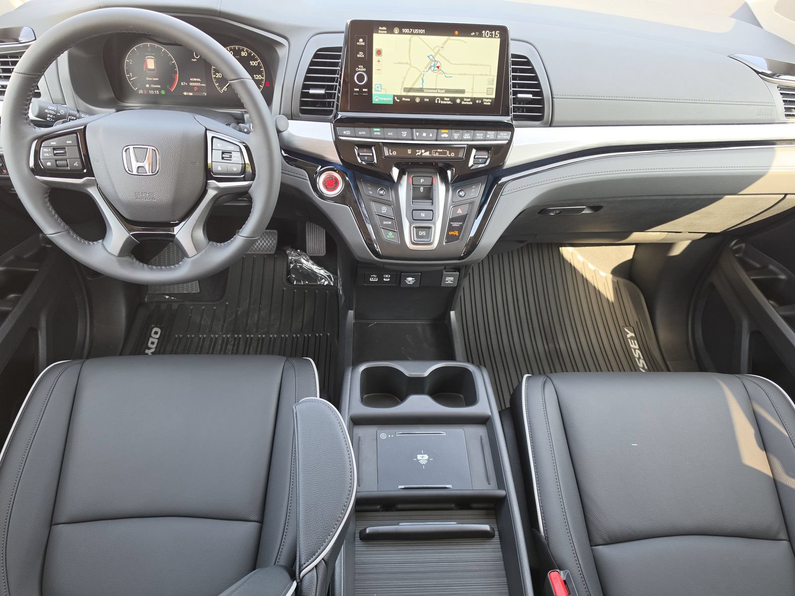 New 2026 Honda Odyssey Touring image 9