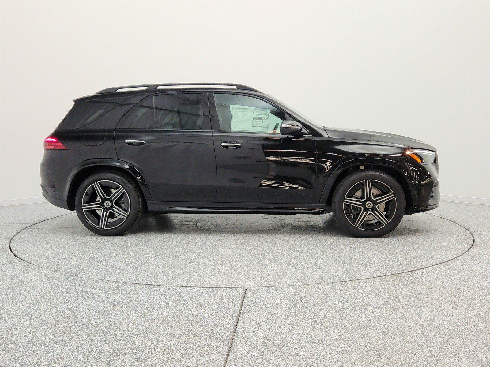 New 2026 Mercedes-Benz GLE 580 4MATIC image 4