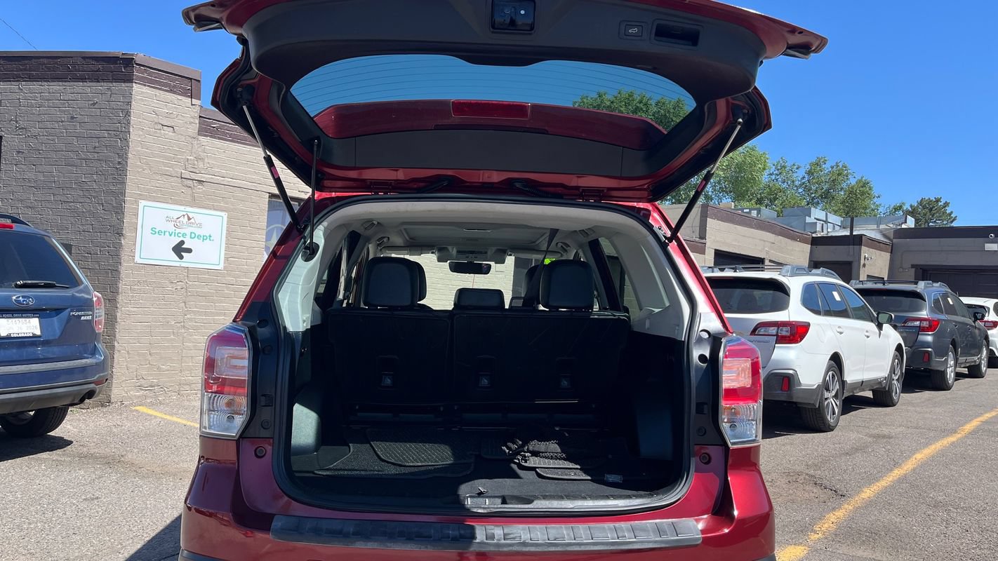 Used 2017 Subaru Forester 2.5i Touring AWD/4WD image 23