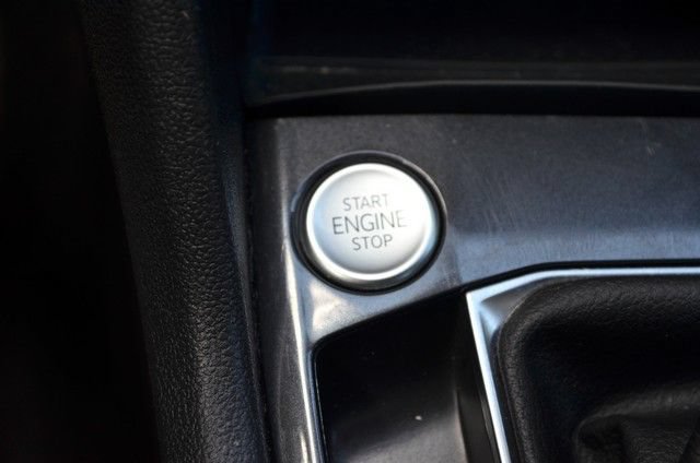 Used 2024 Volkswagen Tiguan SE AWD/4WD image 28