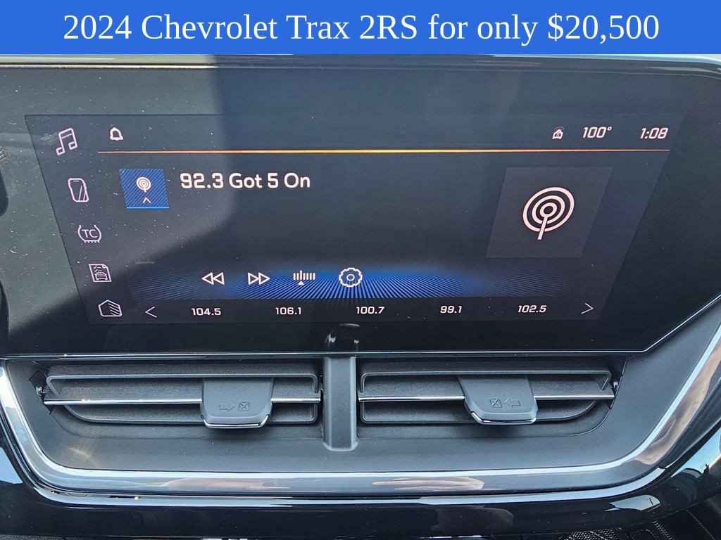 Used 2024 Chevrolet Trax RS FWD image 31