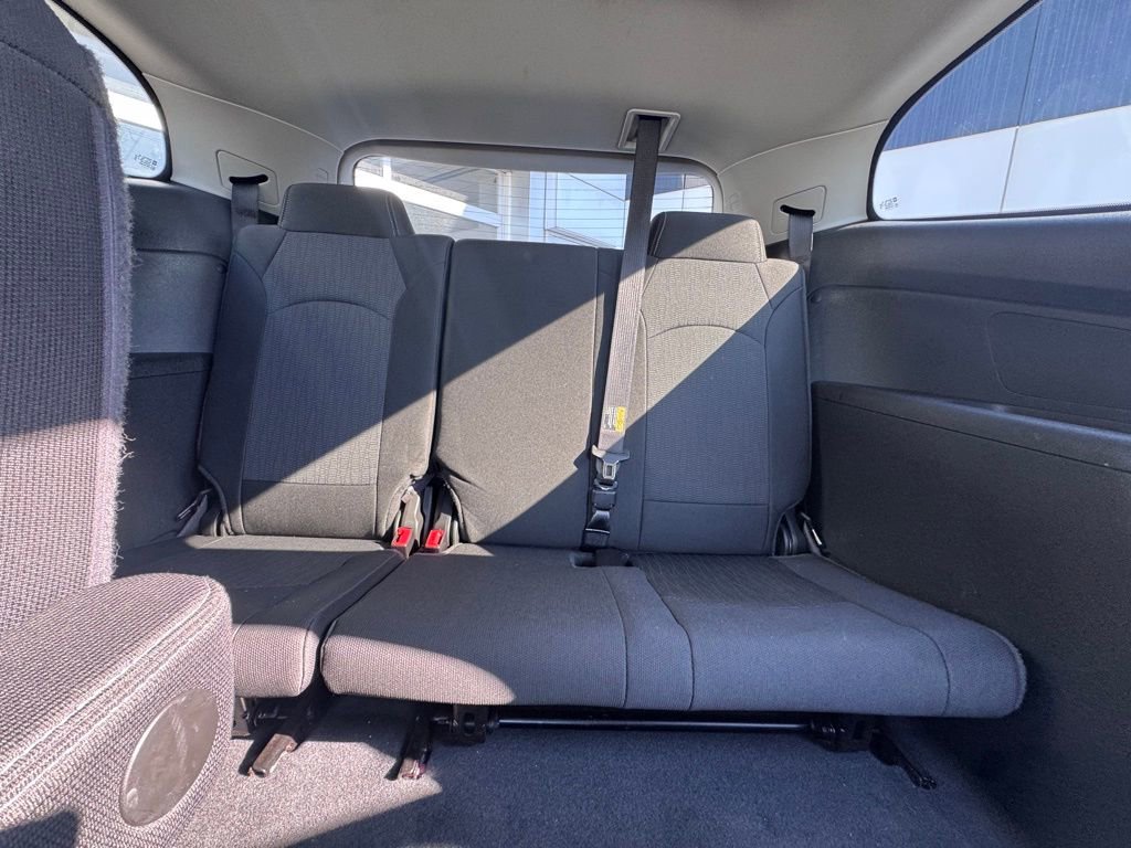 Used 2017 Chevrolet Traverse LT w/ Style and Technology Package image 29