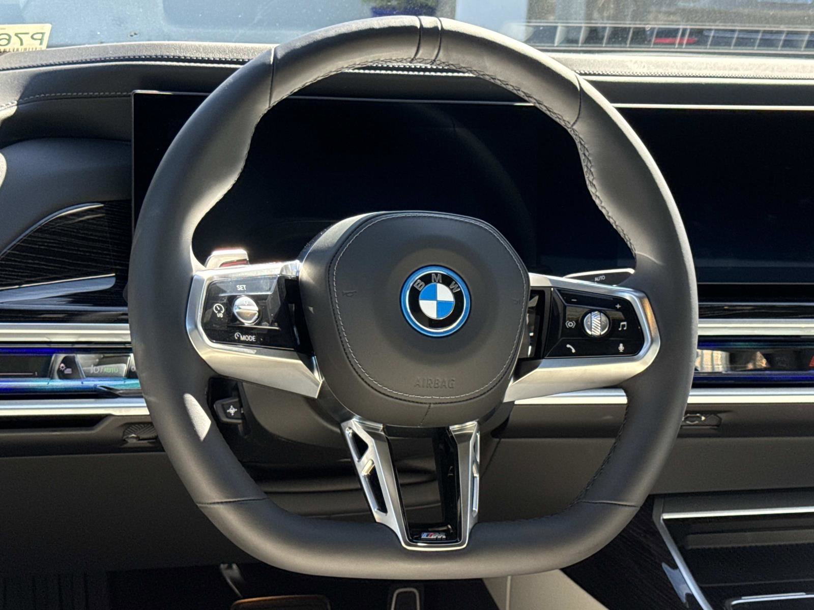 Used 2025 BMW i7 eDrive50 image 7