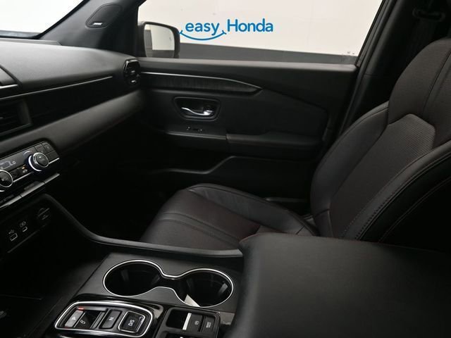 Used 2025 Honda Pilot Black Edition image 13
