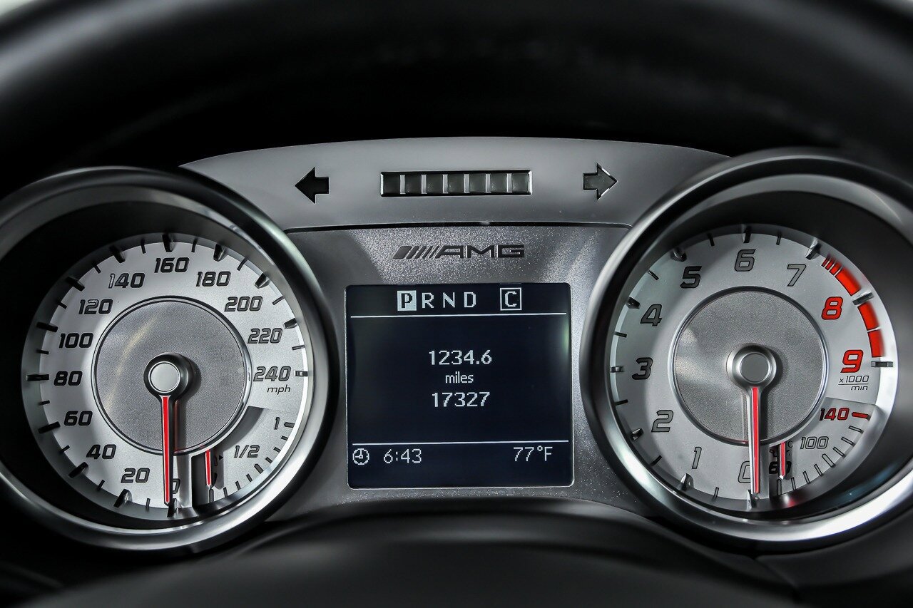 Used 2012 Mercedes-Benz SLS AMG Coupe image 26