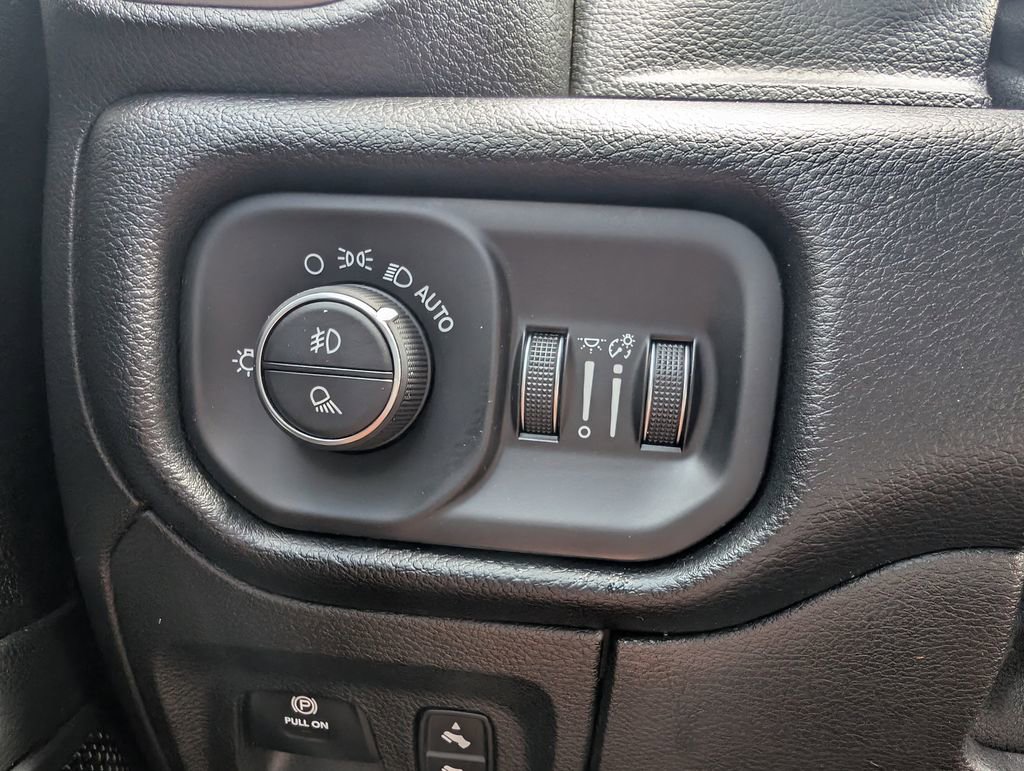 Used 2019 RAM 1500 Big Horn image 39