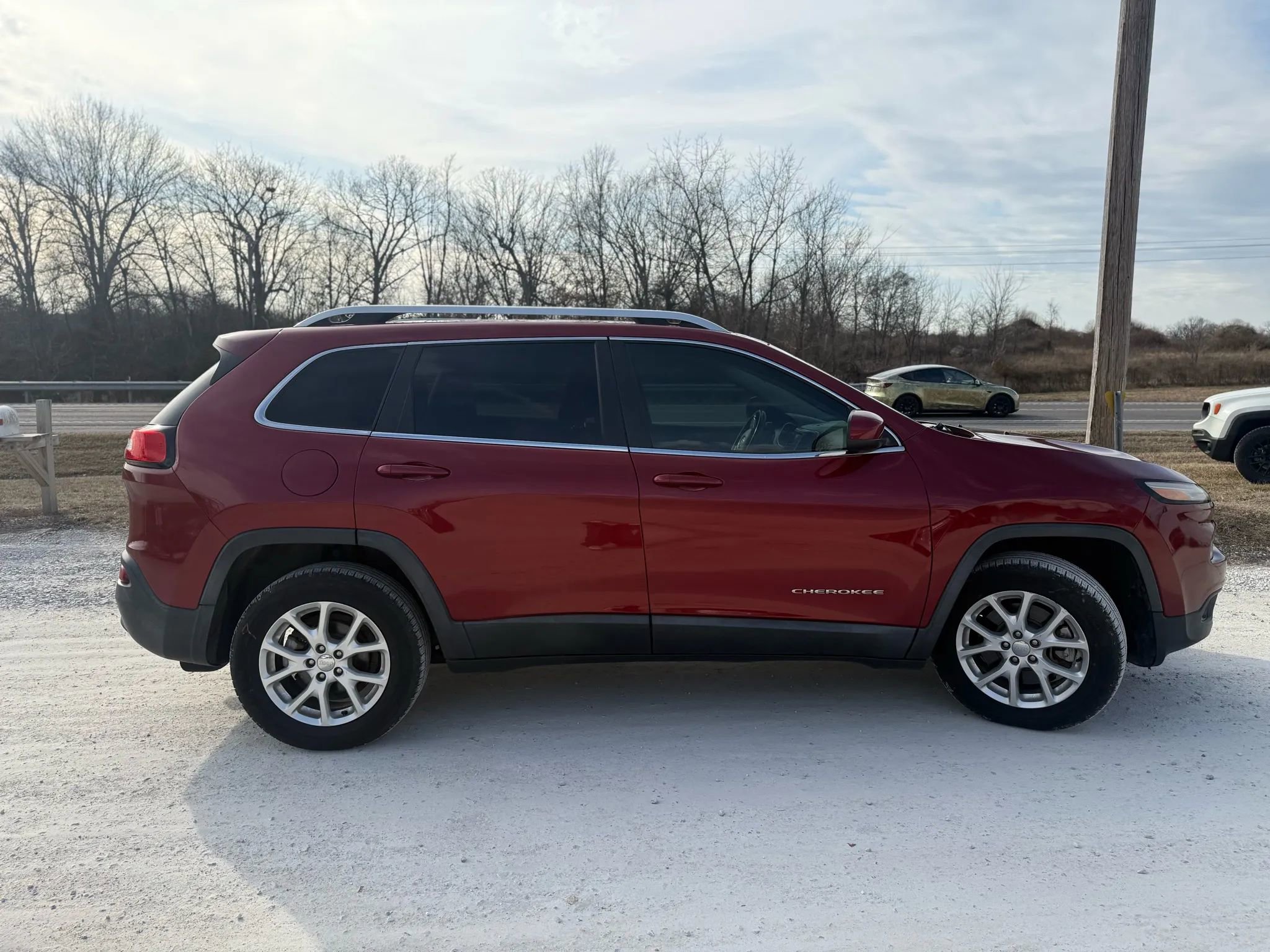 Used 2014 Jeep Cherokee Latitude image 7