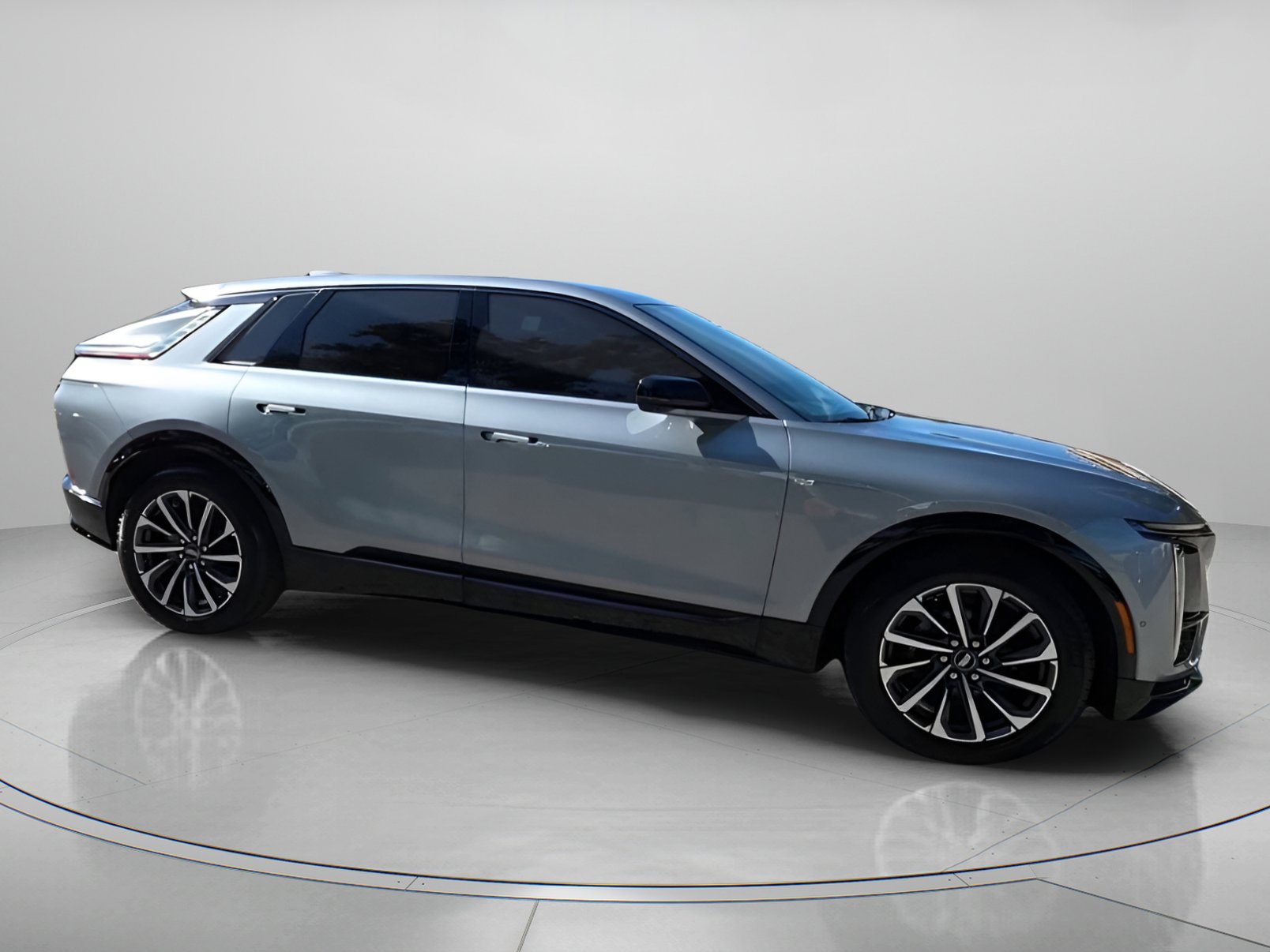 Used 2024 Cadillac Lyriq Sport image 34