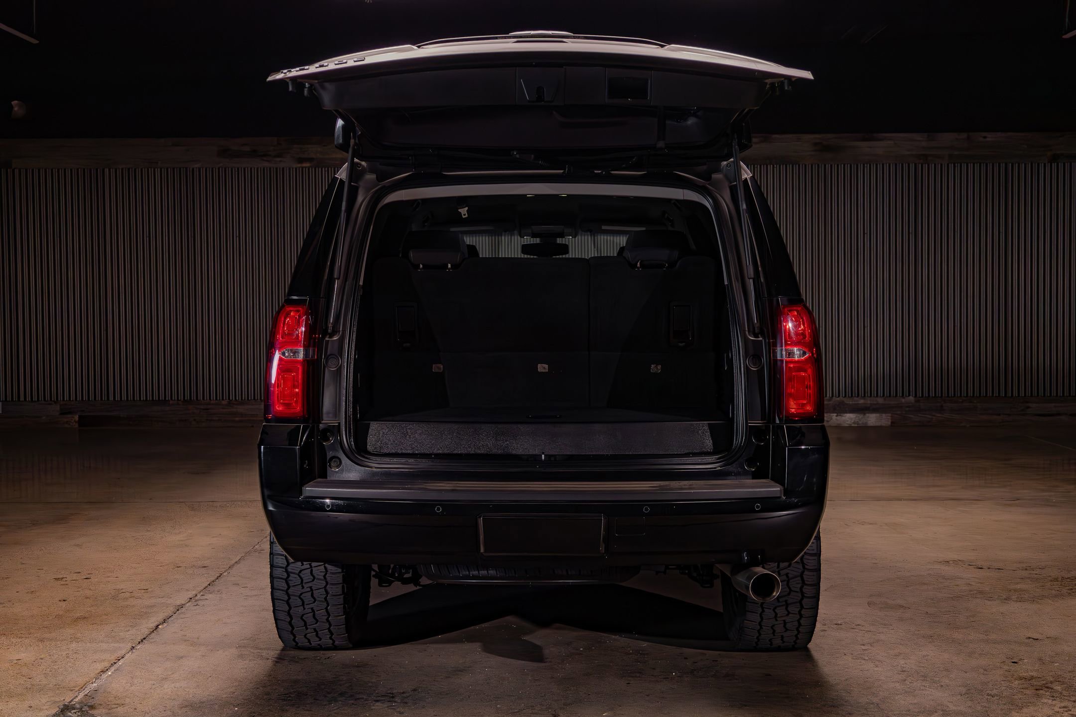 Used 2018 Chevrolet Tahoe LS RWD image 8
