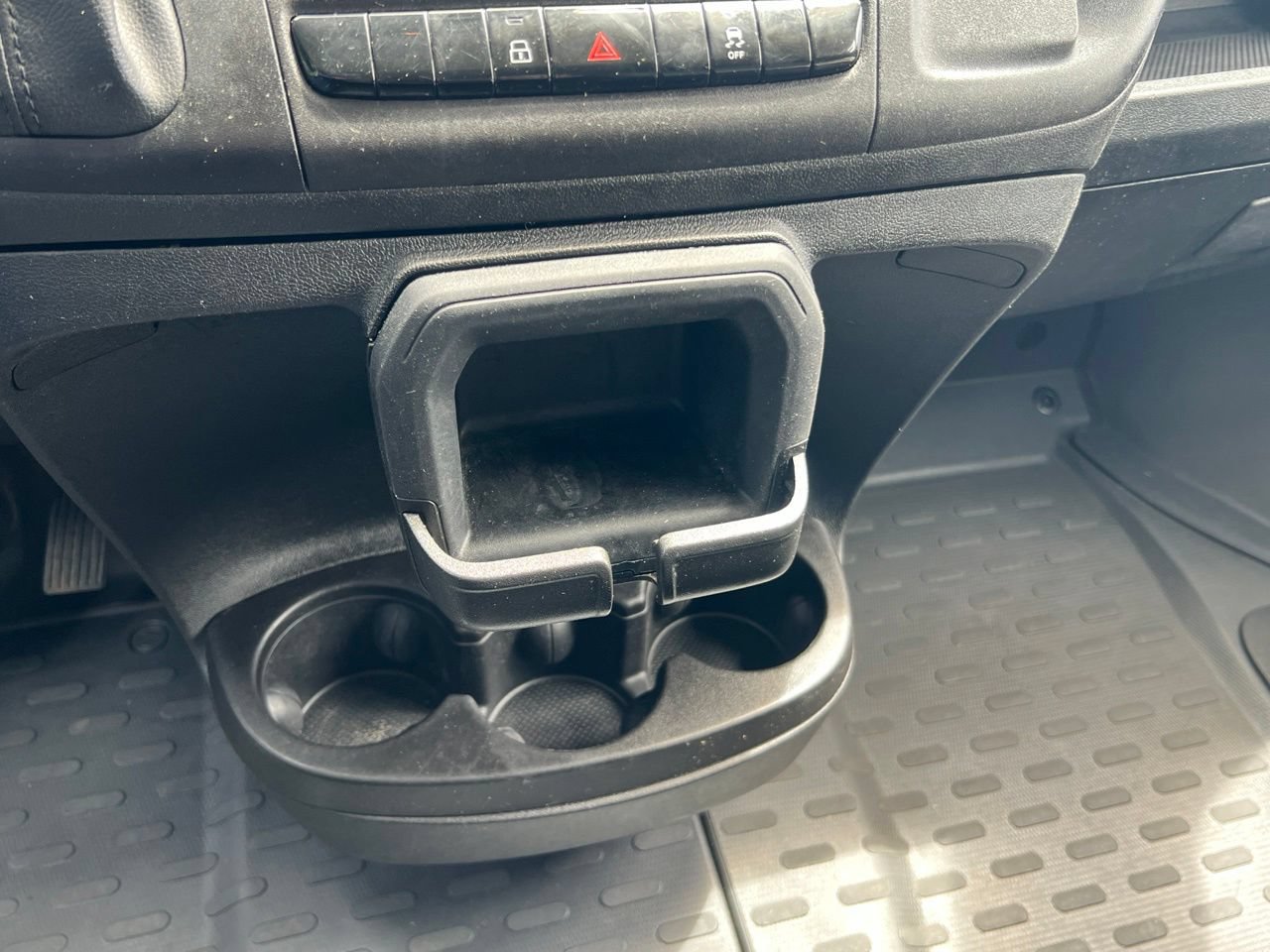 Used 2025 RAM ProMaster 2500 w/ Convenience Group FWD image 32