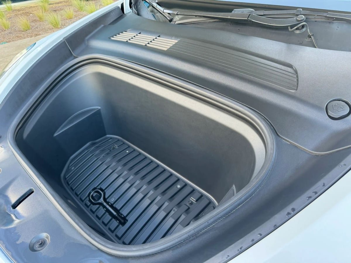 Used 2024 Tesla Model Y Long Range RWD image 16