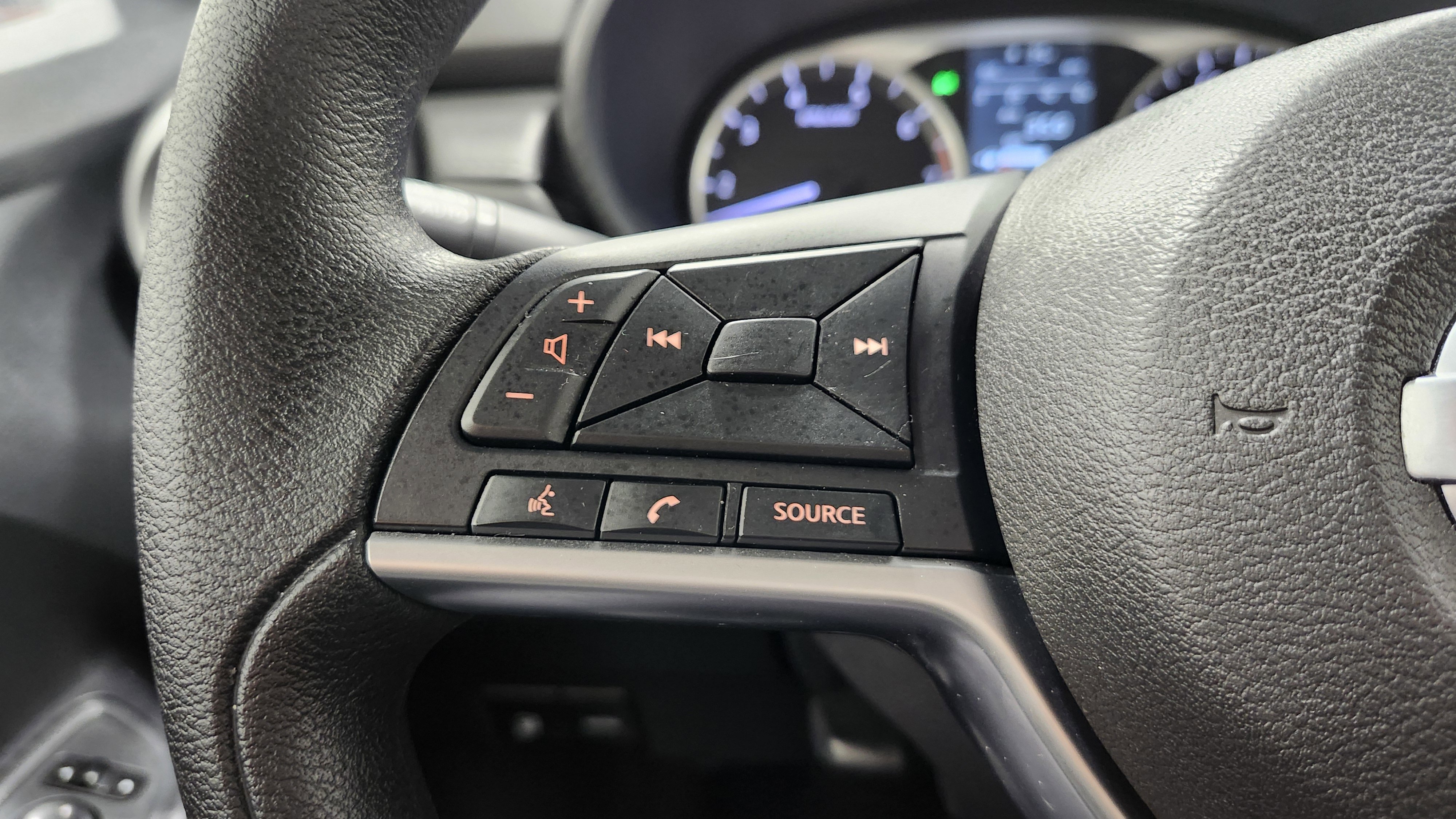 Used 2020 Nissan Versa S image 30