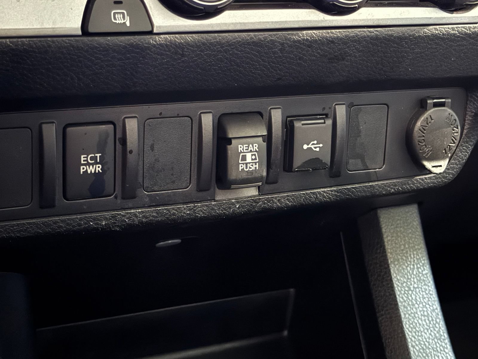 Used 2023 Toyota Tacoma SR5 RWD image 21