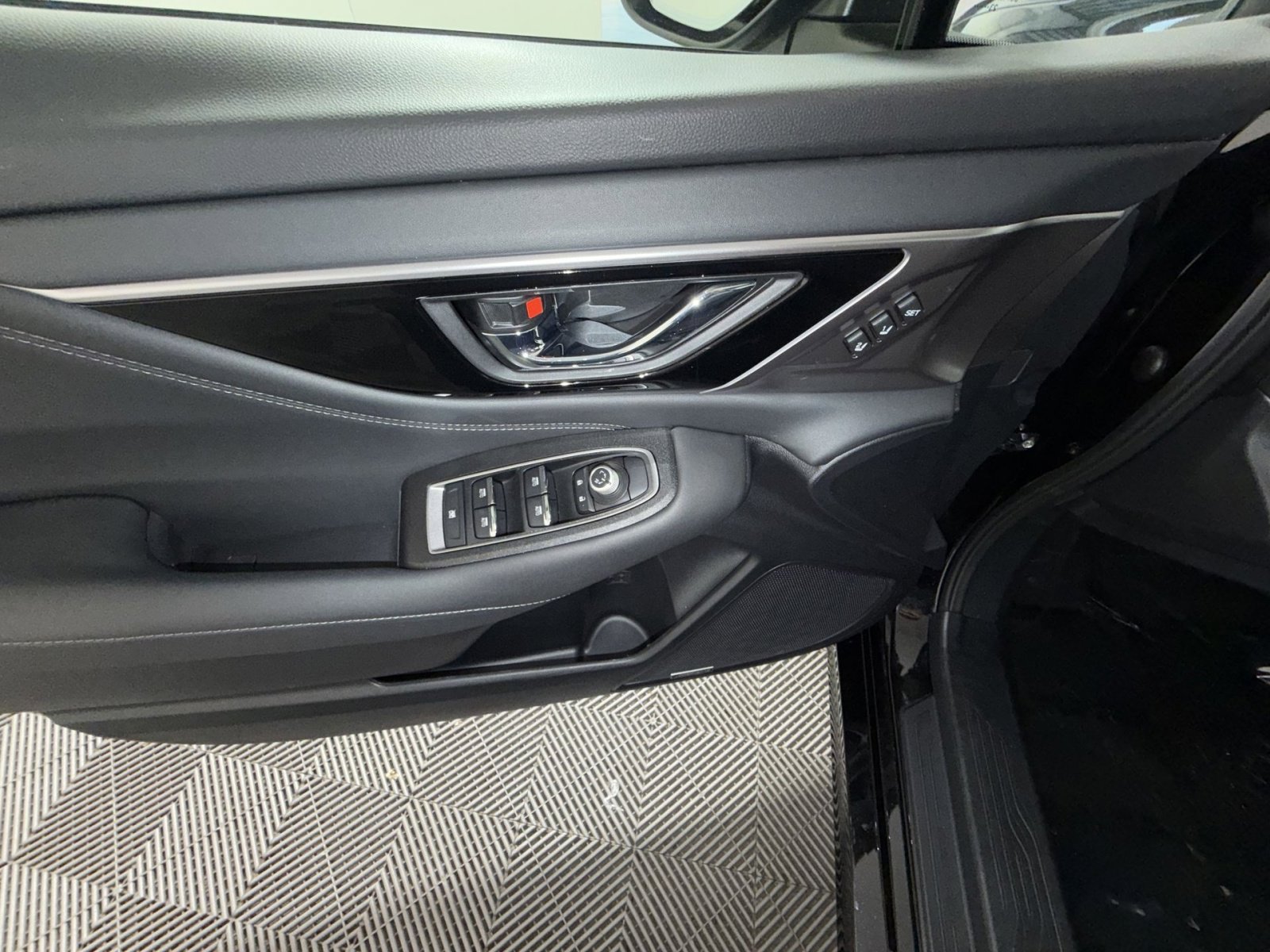 Used 2024 Subaru Legacy Limited image 15