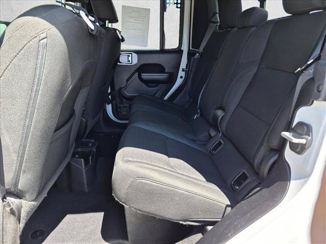 Used 2021 Jeep Gladiator Sport AWD/4WD image 17
