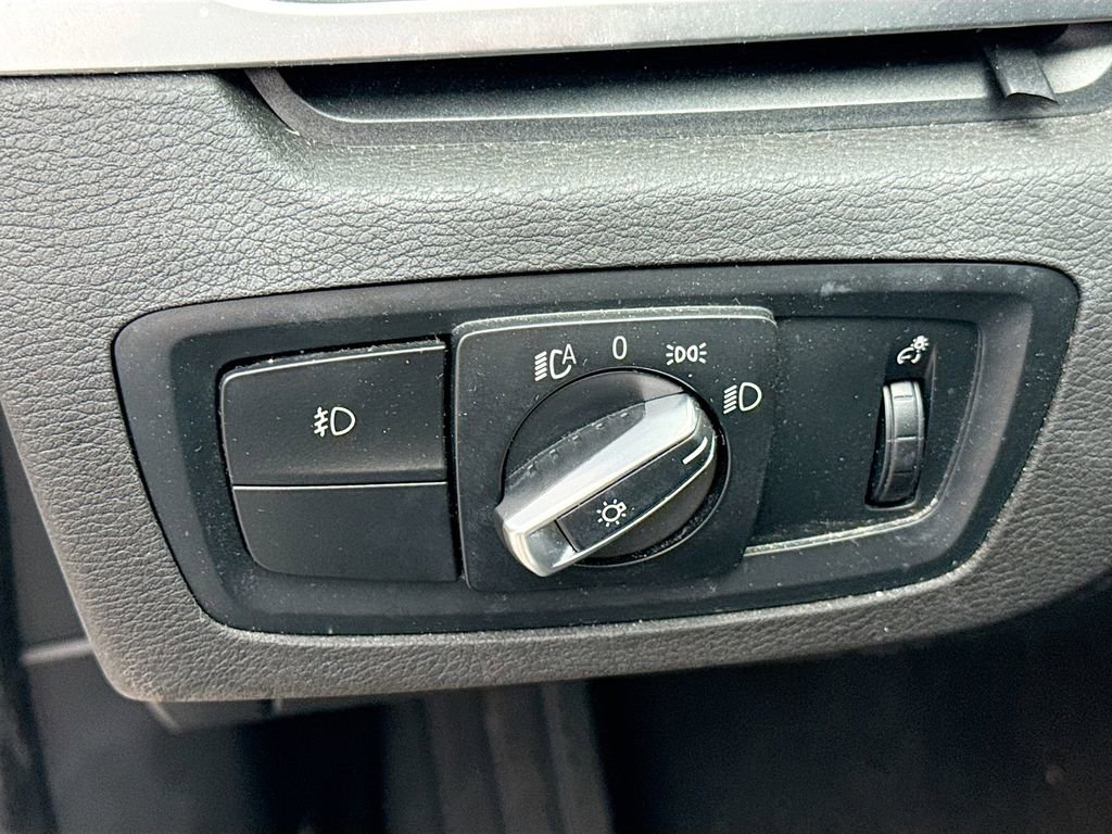 Used 2018 BMW X1 xDrive28i image 11