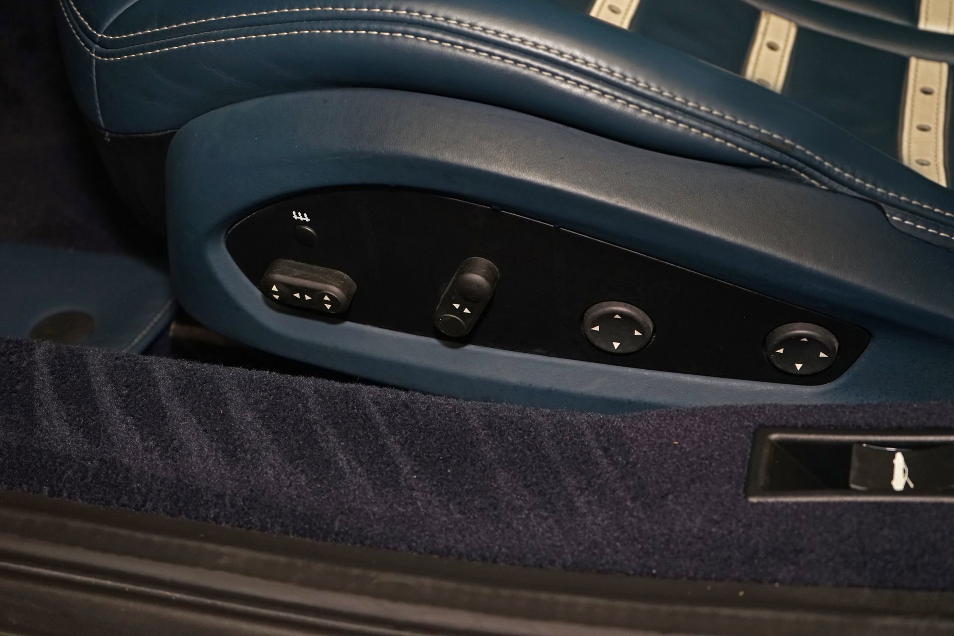 Used 2021 Ferrari F8 Tributo image 32