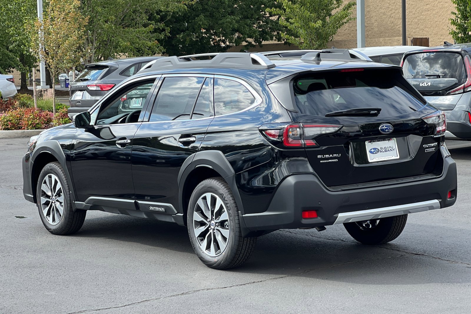 New 2025 Subaru Outback Touring w/ Popular Package #2 image 6
