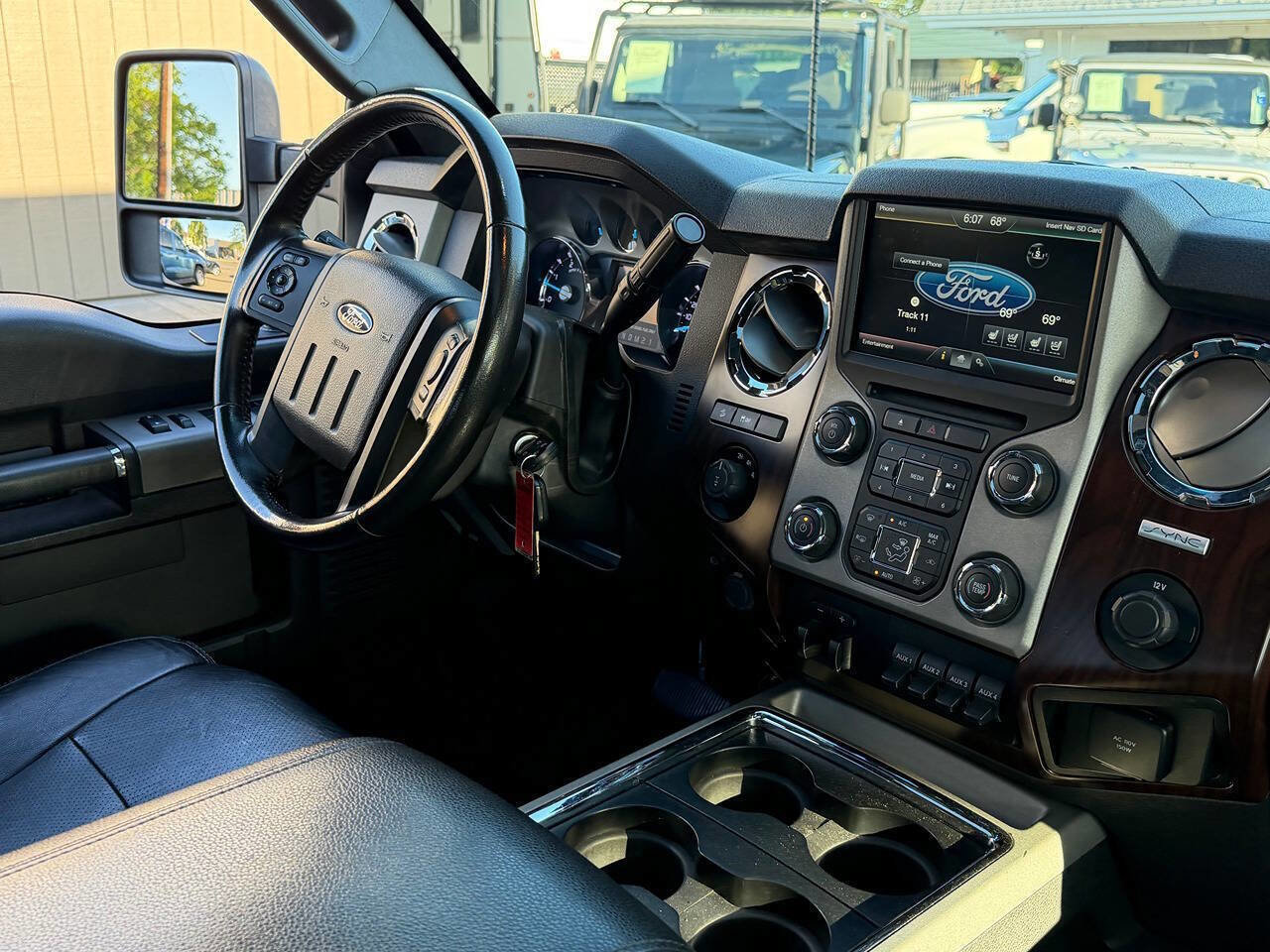 Used 2016 Ford F250 Lariat w/ Lariat Ultimate Package image 23