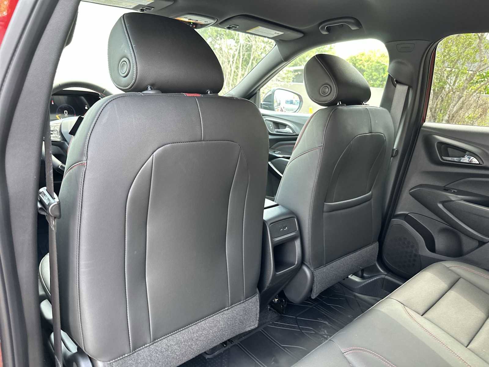 Certified 2025 Chevrolet Trax RS w/ Driver Confidence Package FWD image 17