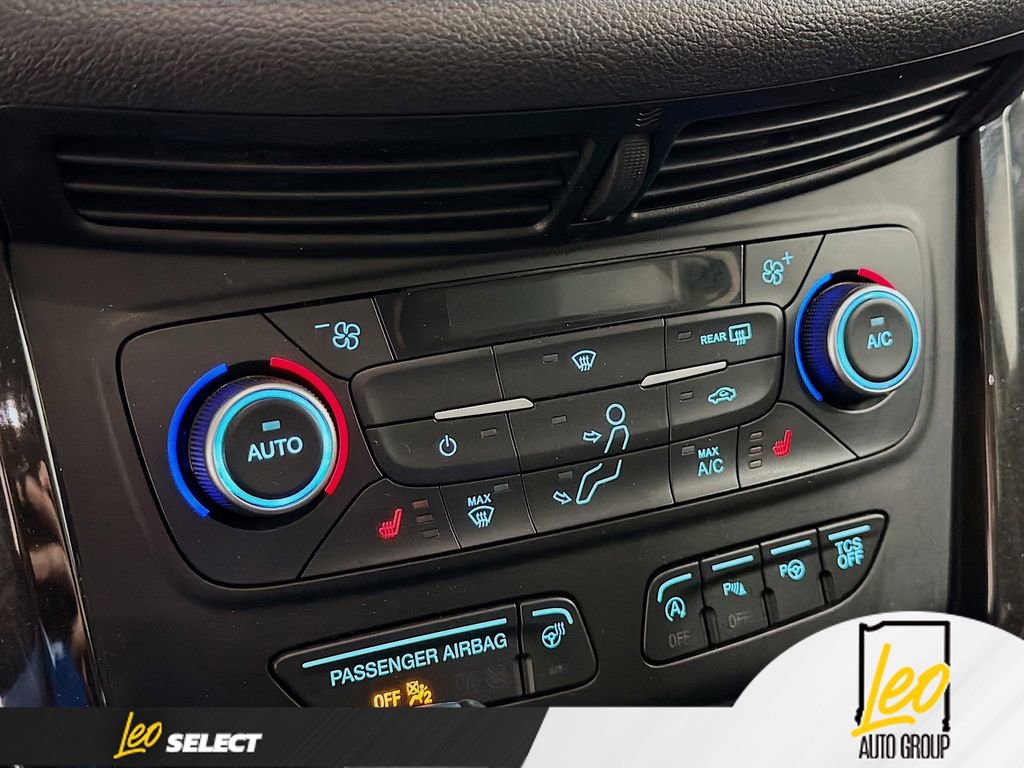 Used 2019 Ford Escape Titanium AWD/4WD image 16