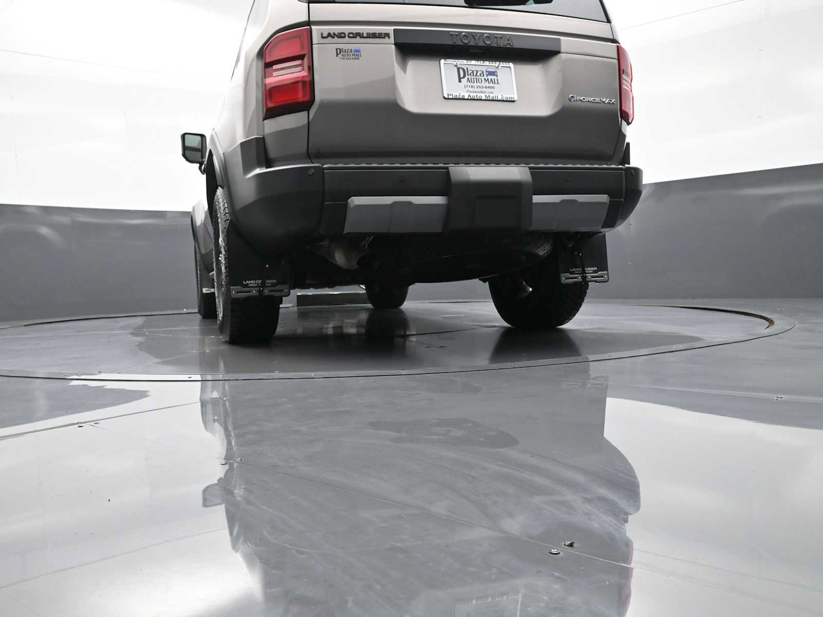 Used 2024 Toyota Land Cruiser AWD/4WD image 32
