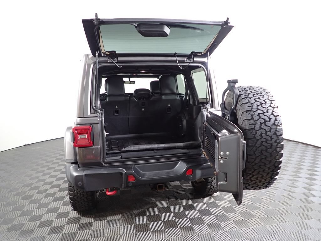 Used 2018 Jeep Wrangler Unlimited Rubicon w/ Dual Top Group AWD/4WD image 14