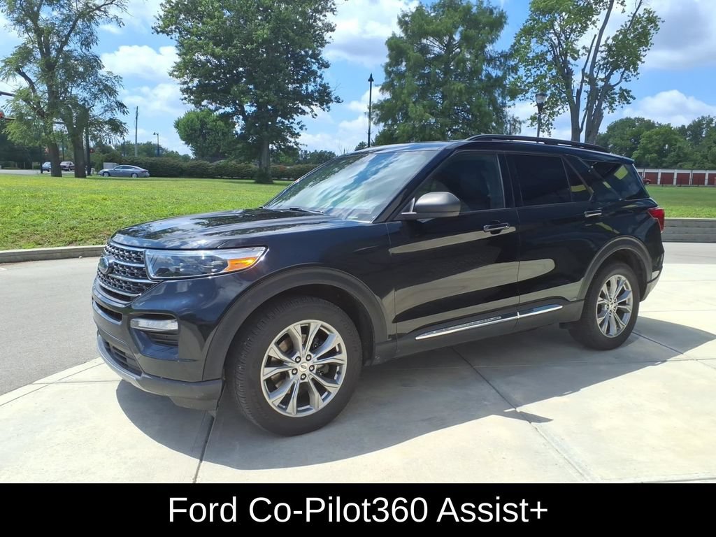 Used 2020 Ford Explorer XLT w/ Equipment Group 202A AWD/4WD image 3
