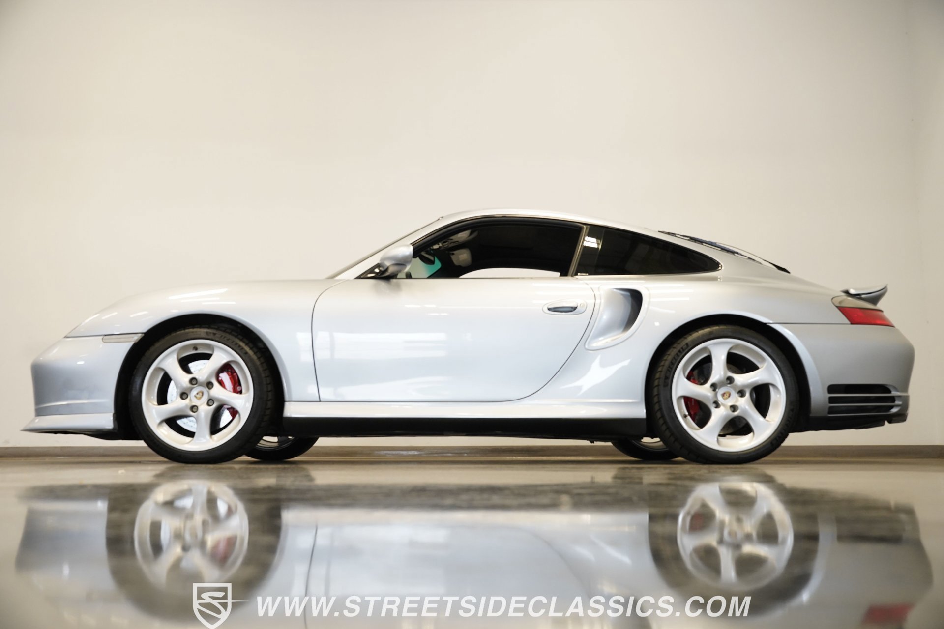 Used 2002 Porsche 911 Turbo image 8