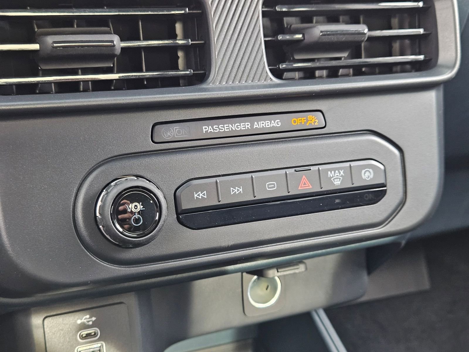 New 2026 Ford Maverick XL AWD/4WD image 21