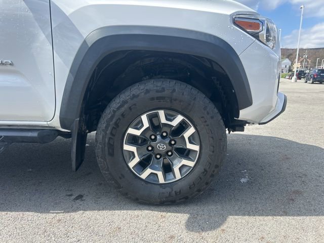 Used 2017 Toyota Tacoma TRD Off-Road w/ Tow Package (A/T) image 7