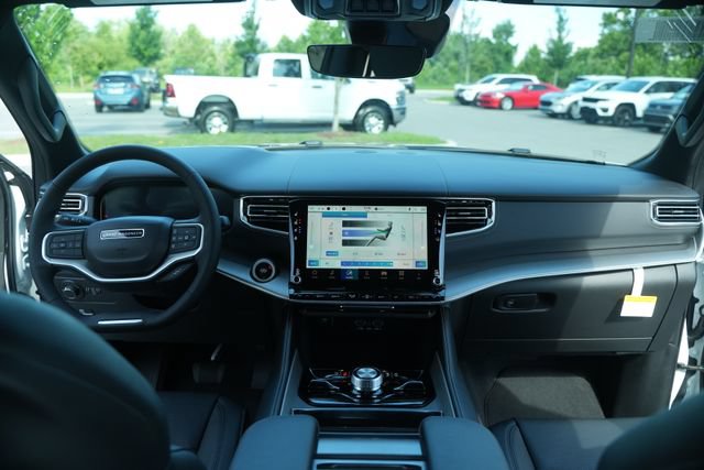 New 2026 Jeep Grand Wagoneer L Limited AWD/4WD image 26