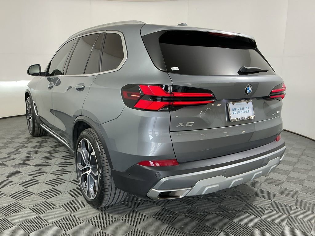 Certified 2024 BMW X5 xDrive40i w/ Premium Package AWD/4WD image 7